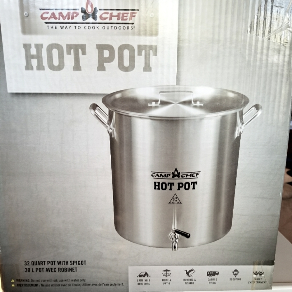 NEW NO TAGS CAMP CHEF HOT POT  32 QT W/ SPIGOT